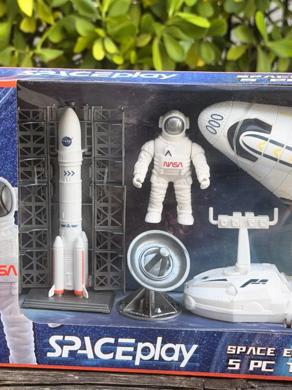 SpacePlay space explorer
